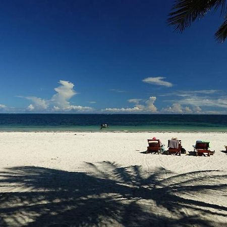 Апартаменты Cowrie Beach Haven Studio Момбаса Экстерьер фото